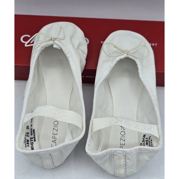 NIB Capezio Kids Daisy Ballet Flats - Color White - Size Kids 13W - Picture 6 of 10